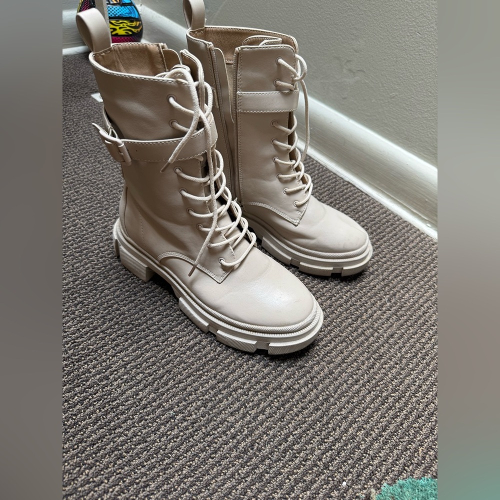 Cream Lace-Up Women's Boots